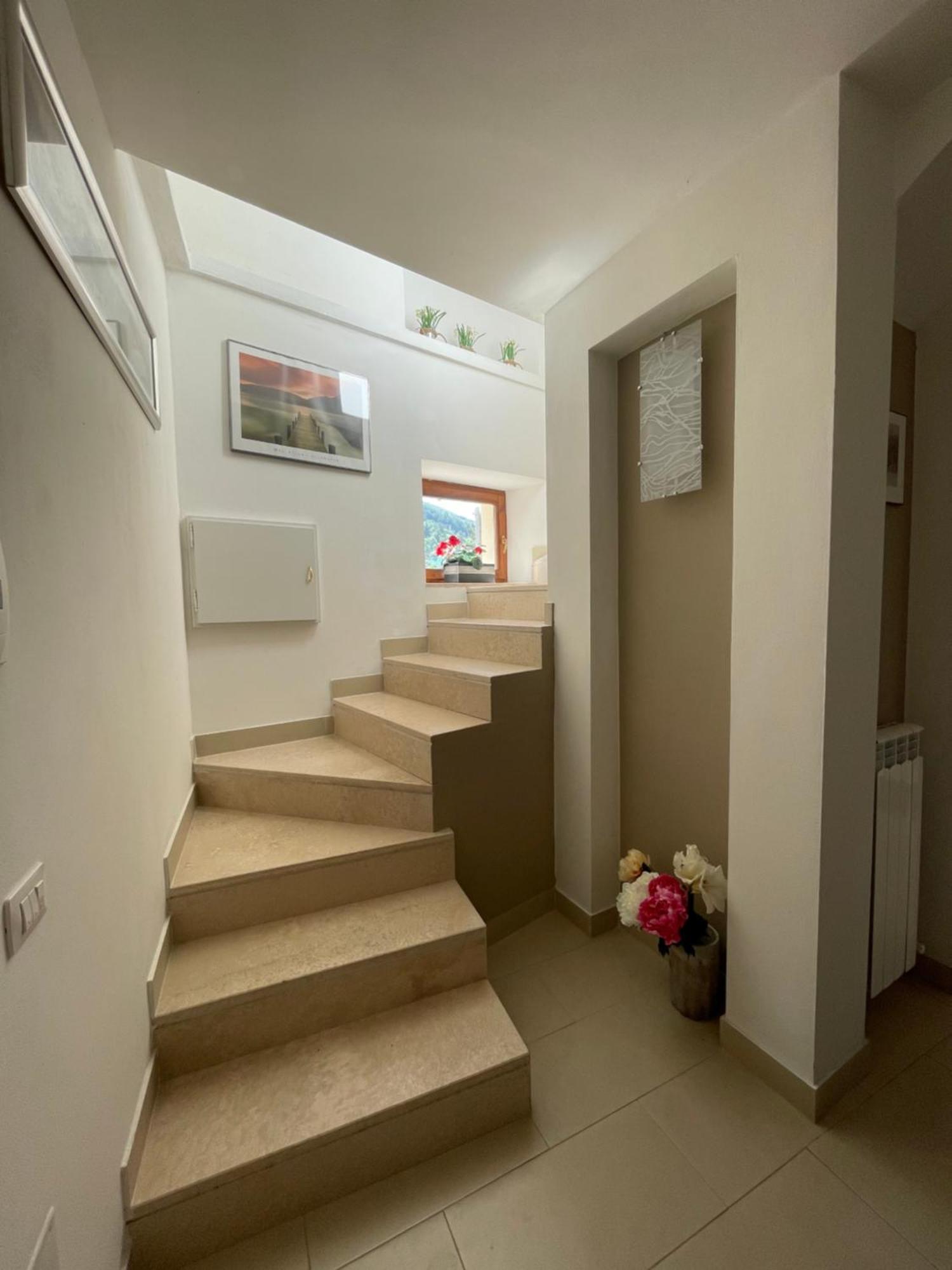 Hotel Casa Savini à Verchiano Extérieur photo