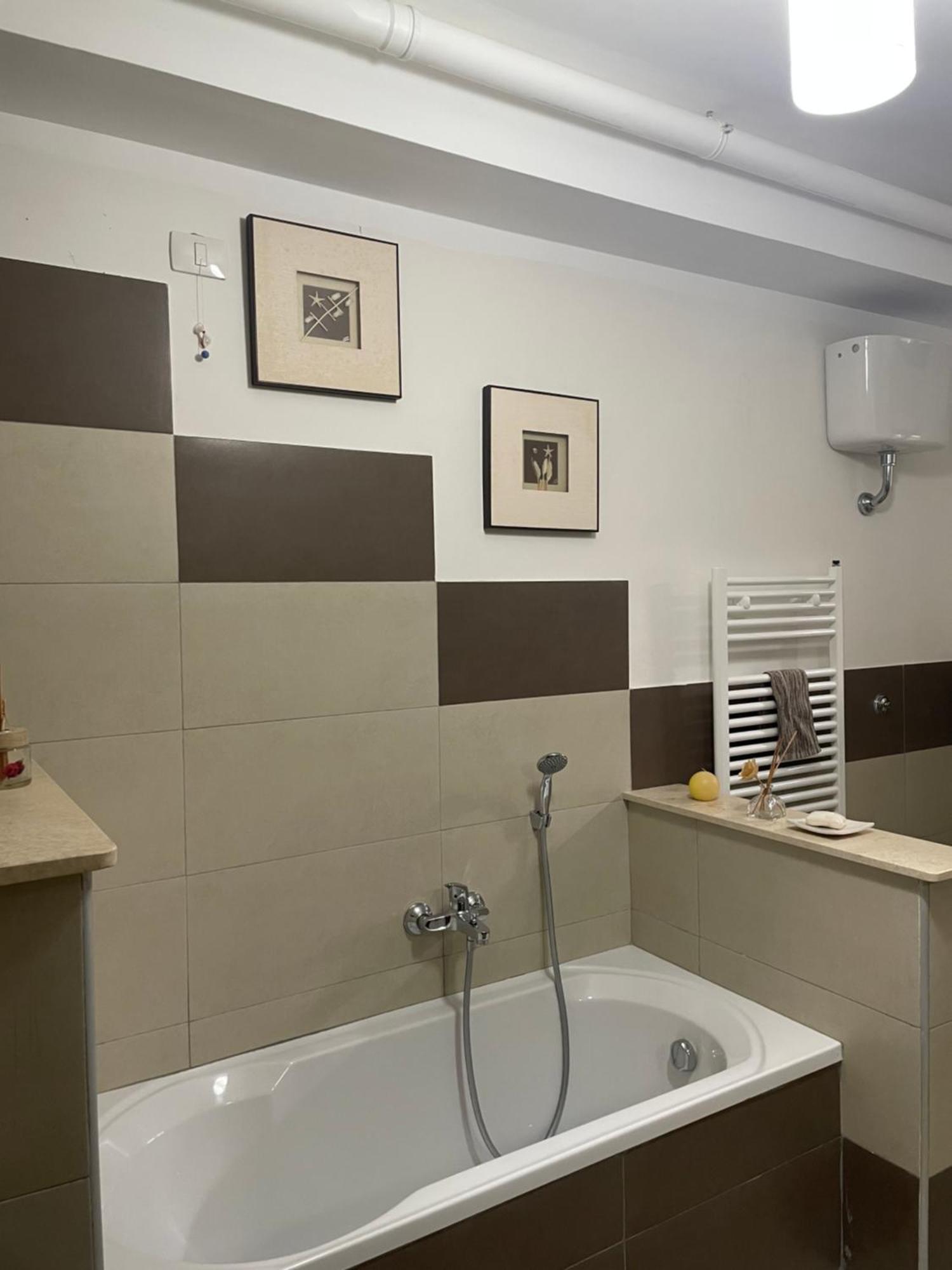 Hotel Casa Savini à Verchiano Extérieur photo